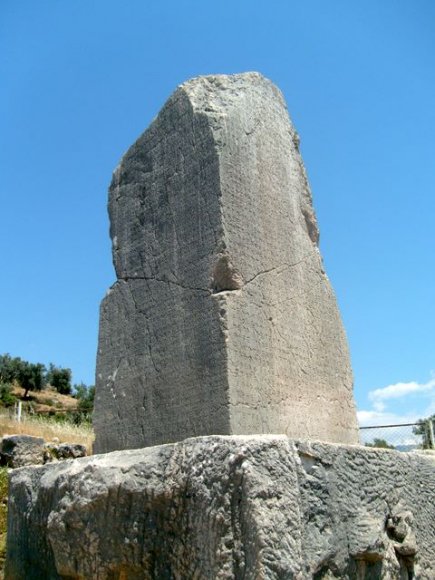 Xanthos - Yazıtlı Pilye.