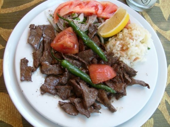 Fethiye Kral Restoran'da ciğer.