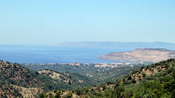 Arabamızı aldıktan sonra ilk durağımız daha önceden otelimizi ayarladığımız Petra oldu.