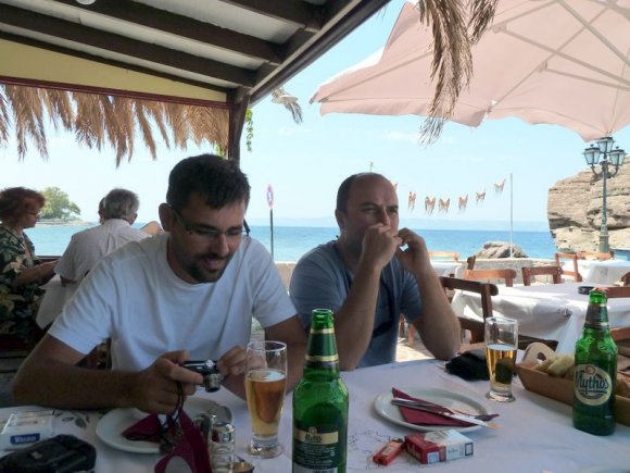 Skala Sykamineas'da oturduğumuz restoran.