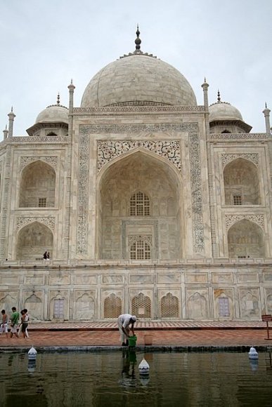 Agra - Taj Mahal.