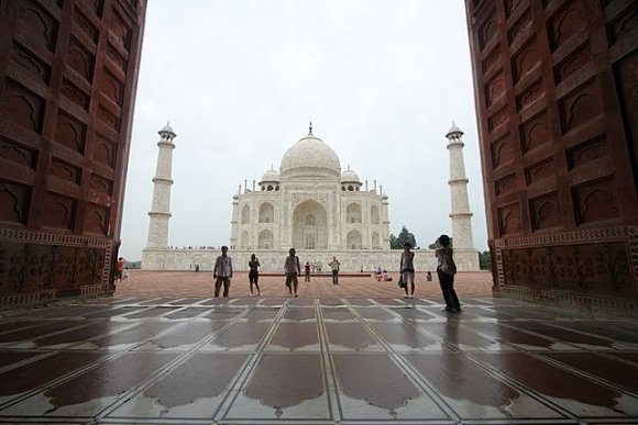 Agra - Taj Mahal.