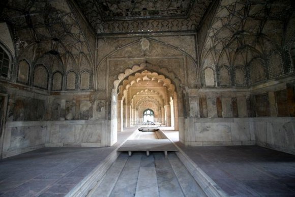 Delhi, Kırmızı Kale, Rang Mahal (Renkli Saray)'in içi.
