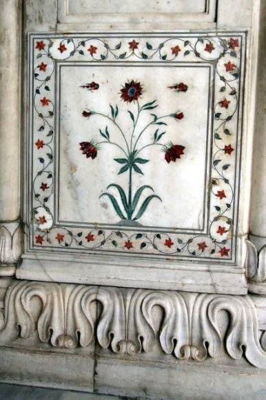 Delhi, Kırmızı Kale, Khas Mahal'in içinde bir desen.