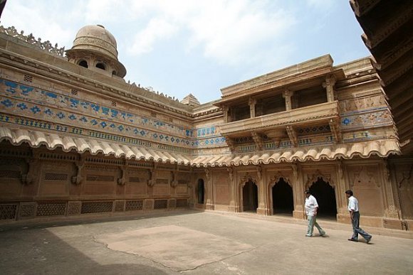 Gwalior Kalesi'nde Man Singh Sarayı'nın içi.