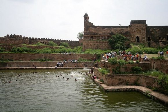 Gwalior Kalesi - Jauhar Kund.