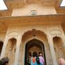 Nahargarh Kalesi, Madhavendra Bhawan Sarayı giriş kapısı.