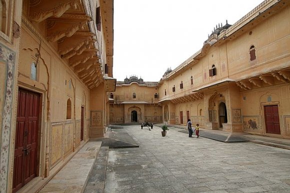 Nahargarh Kalesi, Madhavendra Bhawan Sarayı.