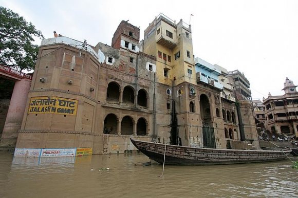 Varanasi - Ganj Nehri, Jalasen Ghat
