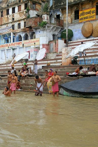 Varanasi - Ganj Nehri, Ahılyabai Ghat.