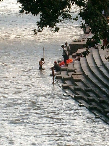 Katmandu - Pashupatinath, Nehirde kutsanma