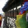 Katmandu - Swayambhunath Maymun Tapınağı'nda dua çarkları