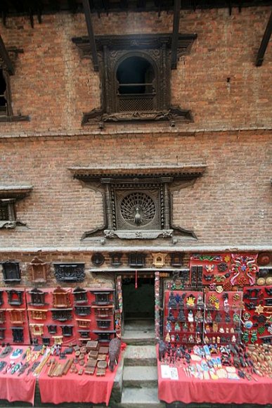 Katmandu - Bhaktapur Tachupal Tole, Peacock Window (Tavuskuşu Penceresi).