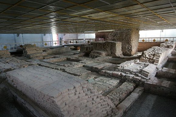Lumbini - Maya Devi Tapınağı