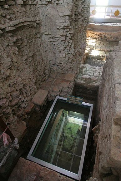 Lumbini - Maya Devi Tapınağı, Buda'nın tam doğduğu yer