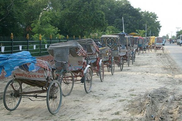 Lumbini - Rikşa kuyruğu