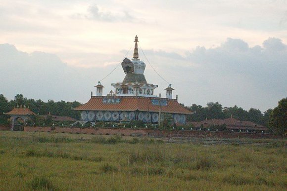 Lumbini - Budist tapınağı