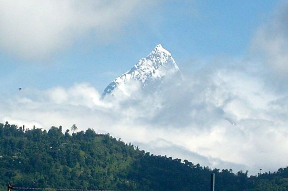 Pokhara - Machapuchare Dağı.