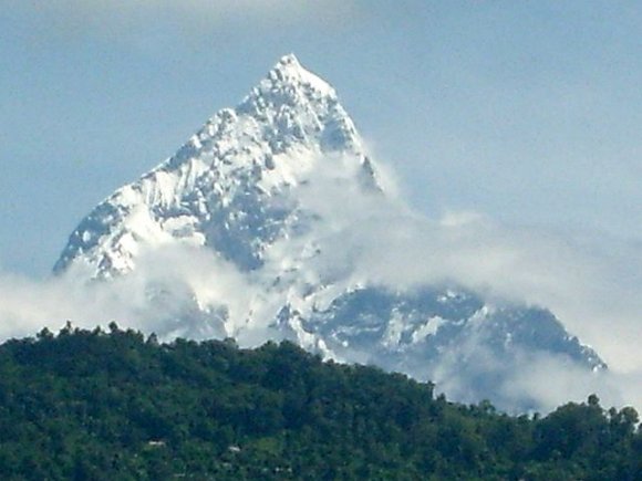 Pokhara - Machapuchare Dağı.