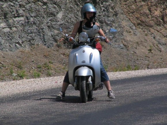 scooter_assos_2186060174.jpg