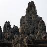 Bayon Angkor Thom'un merkezinde yer alan bir Khmer tapınağıdır.