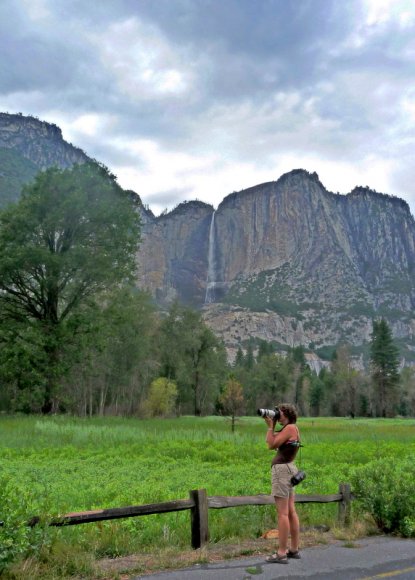 Yosemite Ulusal Parkı'nda granit kayalıklar